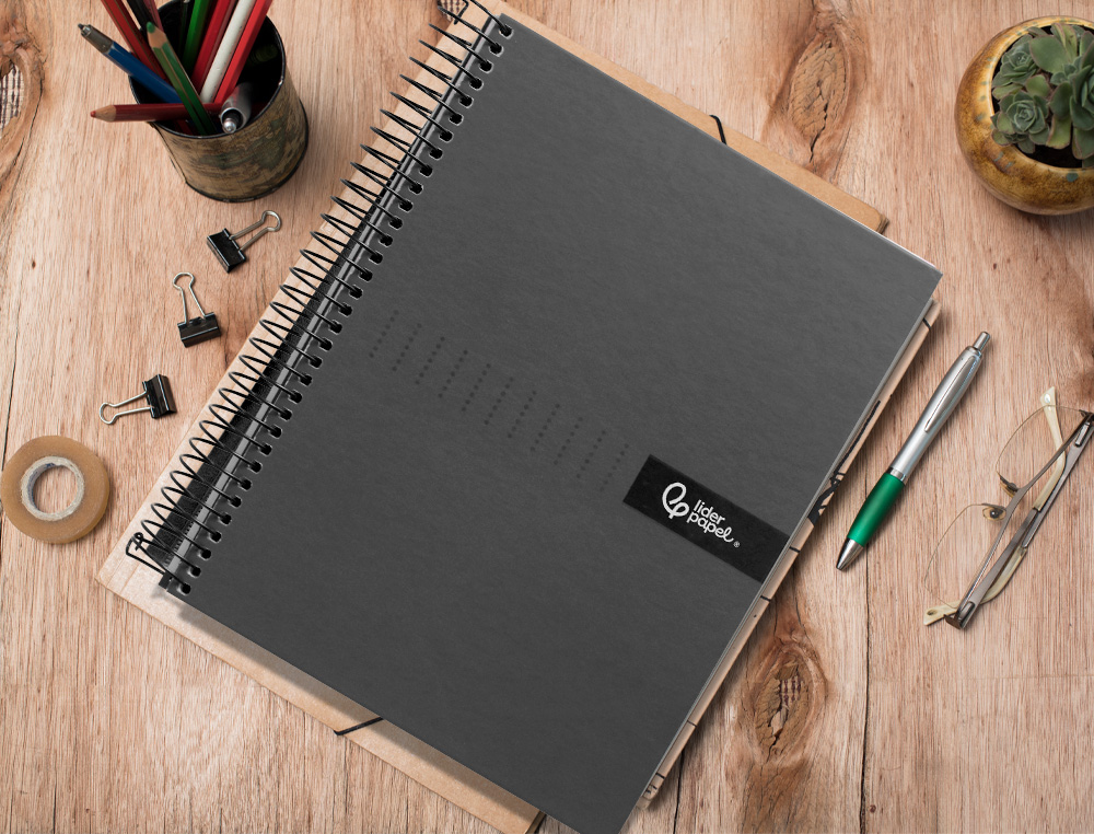 CUADERNO ESPIRAL LIDERPAPEL A4 MICRO CRAFTY TAPA FORRADA 120H 90 GR CUADRO 5MM 5 BANDAS 4 COLORES COLOR NEGRO