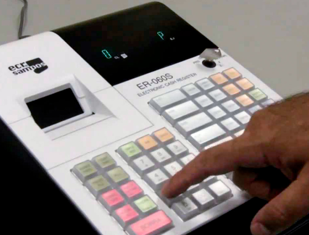 REGISTRADORA ECR SAMPOS ER-60 BLANCA 28 DEPARTAMENTOS DISPLAY VFD ANTIREFLEJOS CONFORME NORMATIVA FACTURA