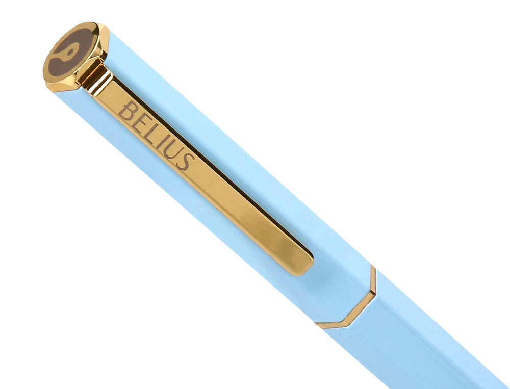 BOLIGRAFO BELIUS MACARON BLISS FORMA HEXAGONAL COLOR CELESTE Y DORADO TINTA AZUL CAJA DE DISEÑO