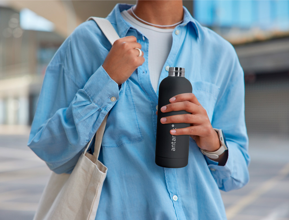 BOTELLA PORTALIQUIDOS ANTARTIK ISOTERMICA ACERO INOXIDABLE LIBRE DE BPA COLOR NEGRO 500 ML
